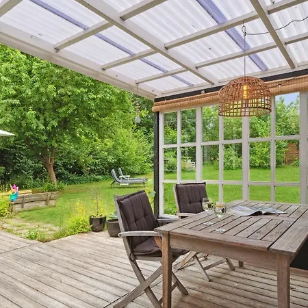 Lovely In With Kitchen Hébergement de vacances *