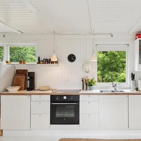 Hébergement de vacances Lovely In With Kitchen Vejby